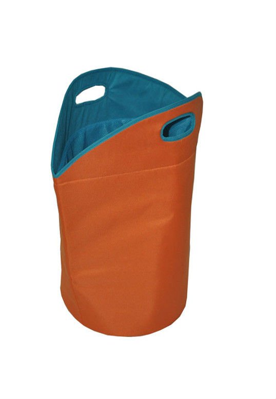 The retro simple laundry bag with handle